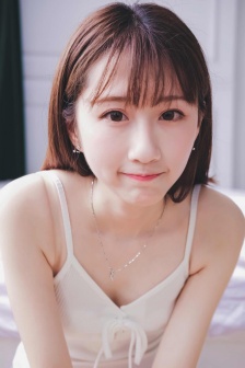 唐三被比比东喂药